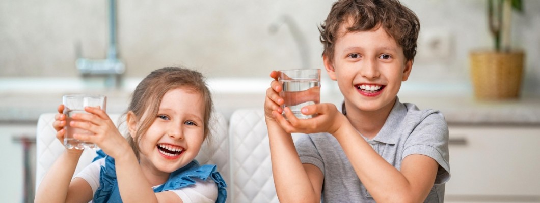 THE SURPRISING BENEFITS OF SILVER WATER FOR KIDS: PROMOTING HEALTH AND WELL-BEING