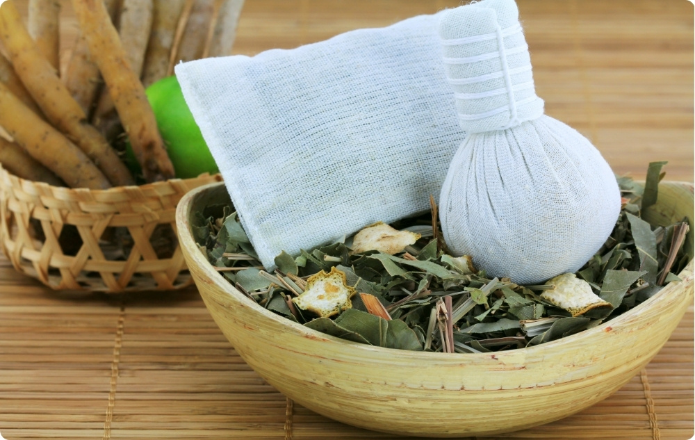 As compresses for irritations, minor wounds or after hair removal